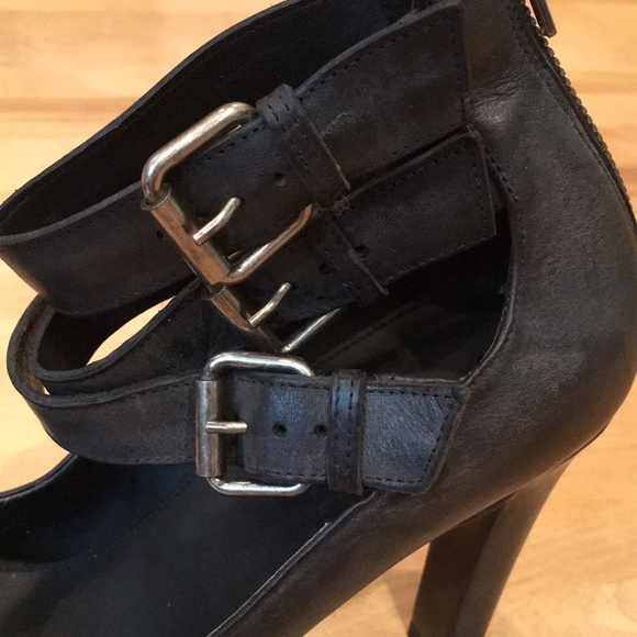 J. Crew Buckle Leather Dark grey Heels Size 8.5 NWOT - Picture 4 of 4